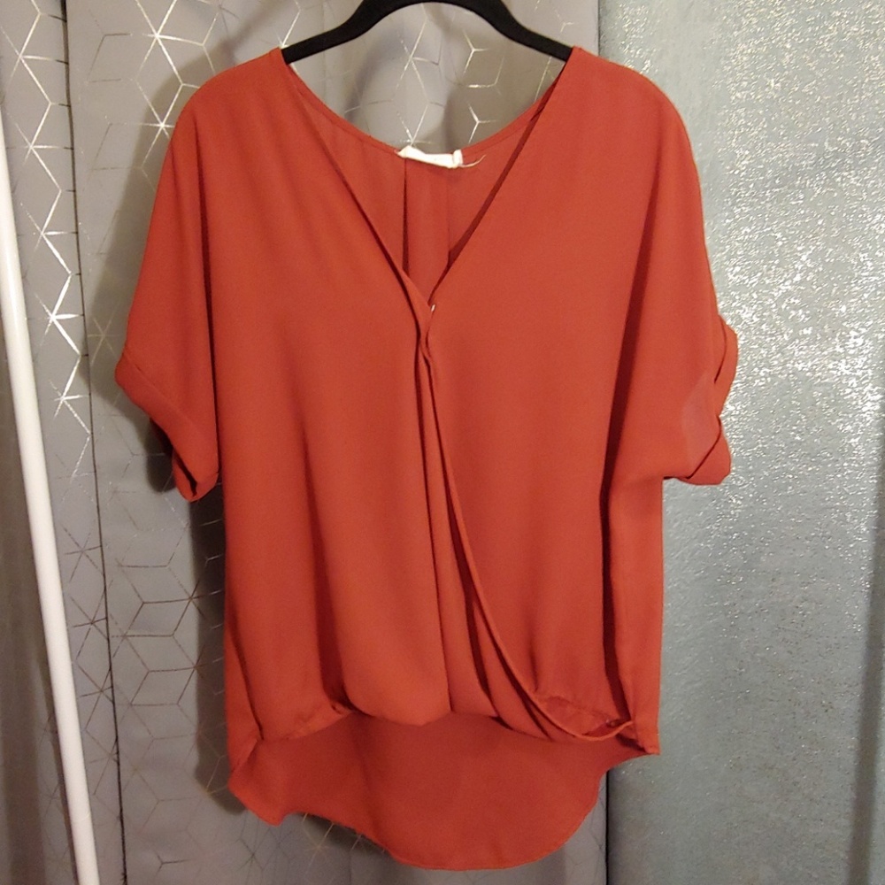 Lush High low flowy blouse